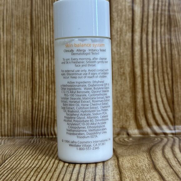Jafra Day Lotion For Normal To Oily Skin 4.2 fl oz 125 ml Vintage 1994 Discont - Picture 3 of 5